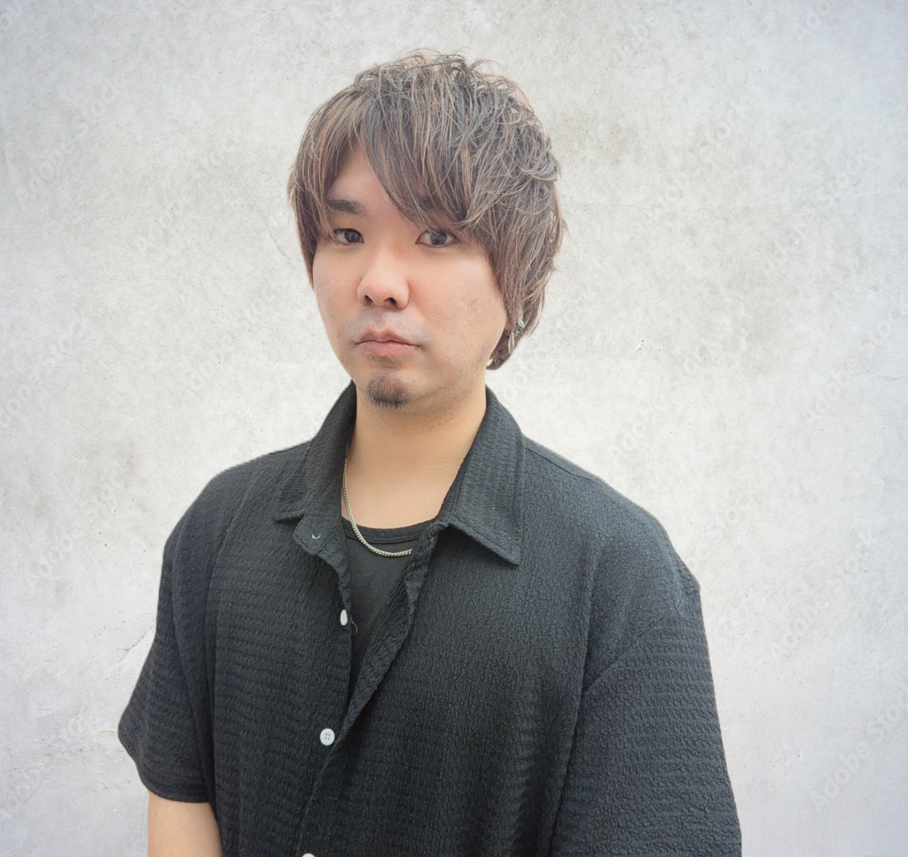 山田　啓介