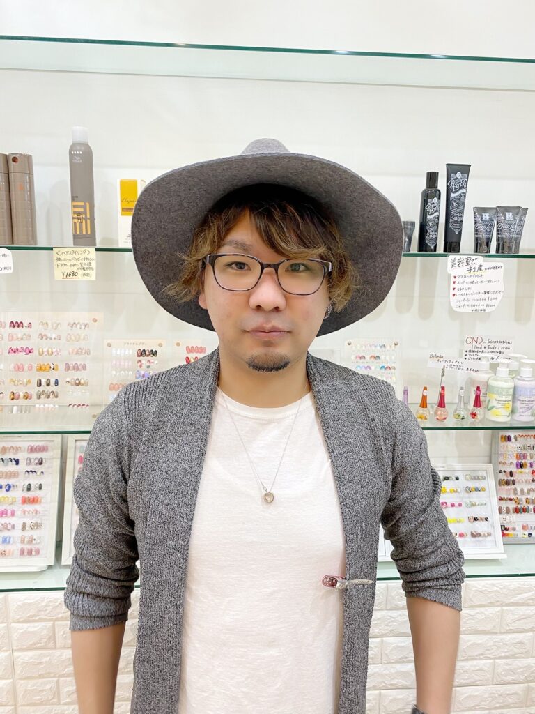 山田　啓介